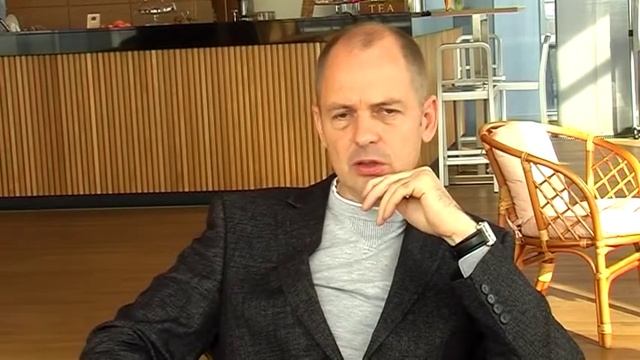 Вопросы Руслану Нарушевичу 3. Биография