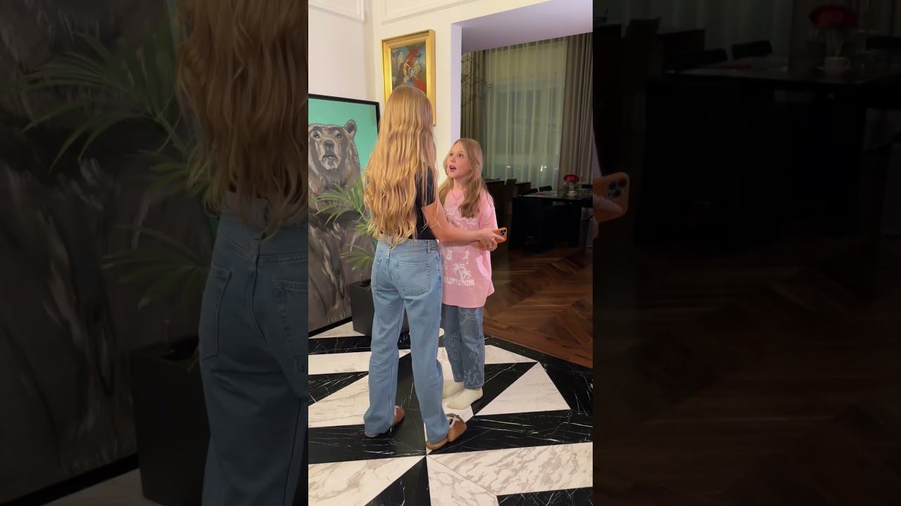 Самый неожиданный подарок на день рождения! смотреть онлайн