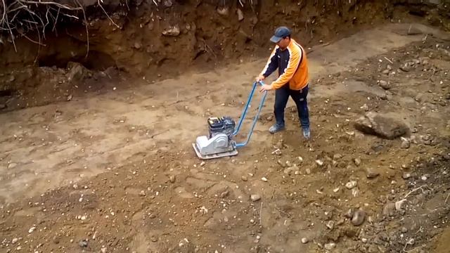 Виброплита (утюг)аренда Алматы 87077335555 обзор .трамбовка, вибротрамбовка смотреть онлайн