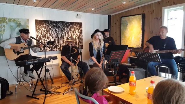 Geiga men Naturen på Morgans skip i Gratangen 29 06 2016. смотреть онлайн