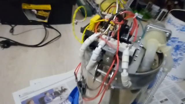 Термопот не наливает воду. Ремонт смотреть онлайн