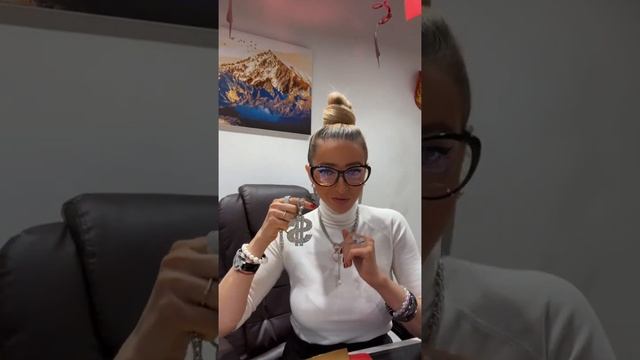 КУДА ПОСТАВИТЬ ЁЛКУ , чтоб ВОДИЛИСЬ ДЕНЕЖКИ ? ВЕСЬ 2023 год !!!! смотреть онлайн