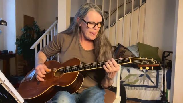 Walking Blues on 1924 “the Gibson” L-2 смотреть онлайн