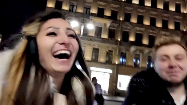 Встретил Еву БабблГам В РЕАЛЕ! смотреть онлайн