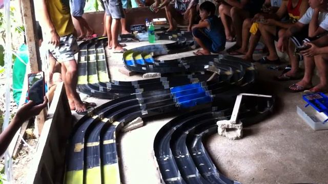 Tamiya Mini 4WD Tournament (Mataas n Bayan Mogpog Marinduque) смотреть онлайн