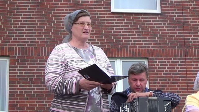 Стихотворение "Кнут и пряник", читает автор - Людмила Качалова - Беккер смотреть онлайн