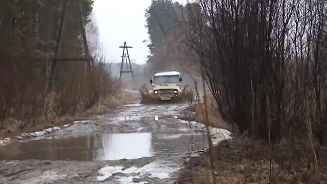 УАЗ по лужам смотреть онлайн