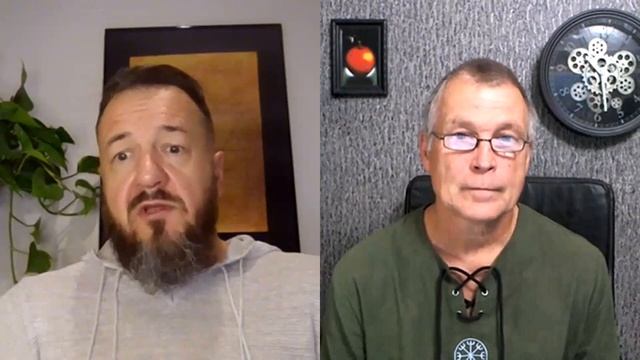 Когда приходят "гости" смотреть онлайн