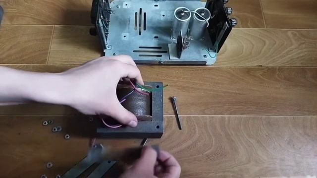 Медный тайник найден! Разбираем советский трансформатор. Сколько заработал? смотреть онлайн