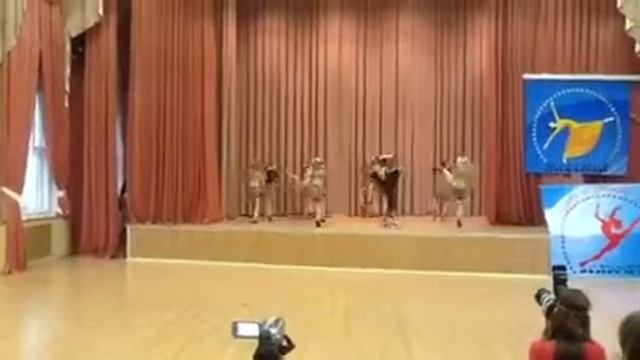 Варя танцует папуасы смотреть онлайн