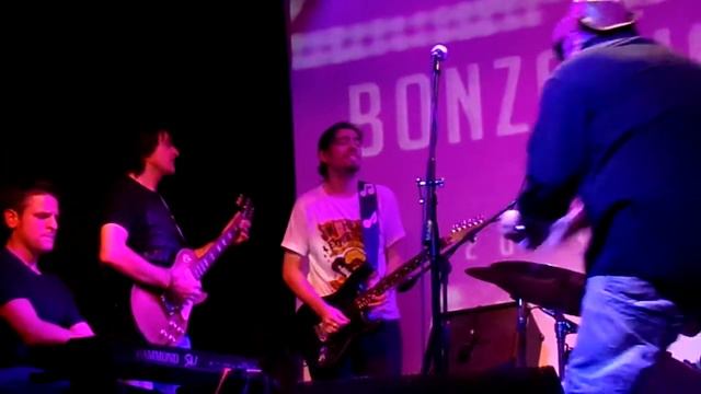 BONZO MORELLI & AMIGOS "Oh Preety Woman" смотреть онлайн
