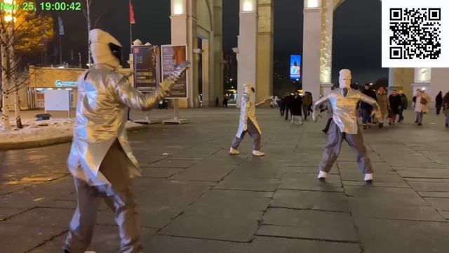 Гуляю по ВДНХ в день открытия зимнего сезона смотреть онлайн