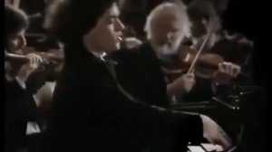 3 класс "Музыкальное состязание. Концерт"(муз.фрагменты)
Автор видео: ozzersk@ozzersk