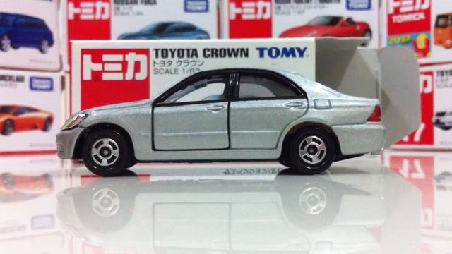 Unboxing tomica toyota crown (2004) смотреть онлайн