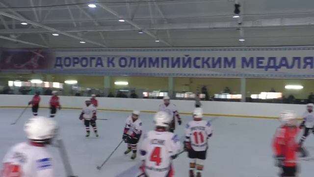 Первенство ЯНАО по хоккею среди юношей 2009 г.р. ЛК Льдинка г.Новый Уренгой смотреть онлайн