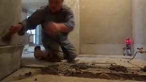 Установка маяков стяжки под лазерный нивелир.