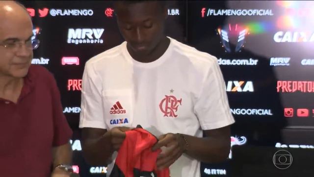 O RENASCER DE UMA FERA MARLOS MORENO DO BANCO A GLORIA смотреть онлайн