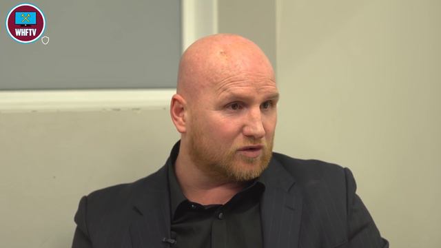 "I've been Impressed With Pellegrini This Season!" John Hartson on West Ham's Season/London stadium смотреть онлайн