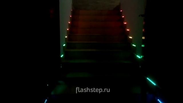 Автоматическая цветная подсветка лестницы/Automatic RGB stairs light смотреть онлайн