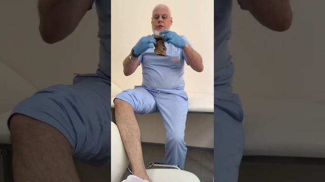 Как надеть самостоятельно компрессионный гольф 2 класса менее чем за минуту. Показываю! смотреть онлайн