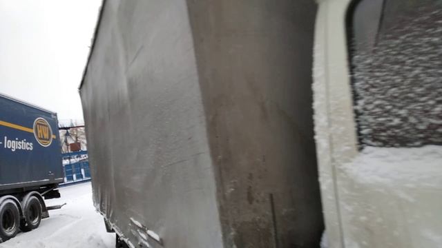 Завал))) Ищем слесарей и электриков из регионов на вахту к нам в команду смотреть онлайн