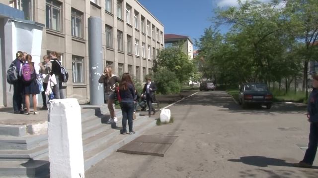 Последний звонок-2012 в гимназии 47 г.Кургана смотреть онлайн