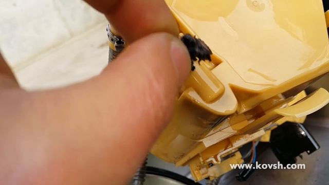 Причина подсоса воздуха на Opel Combo 1.7 CDTI — закупоренный топливозаборник смотреть онлайн