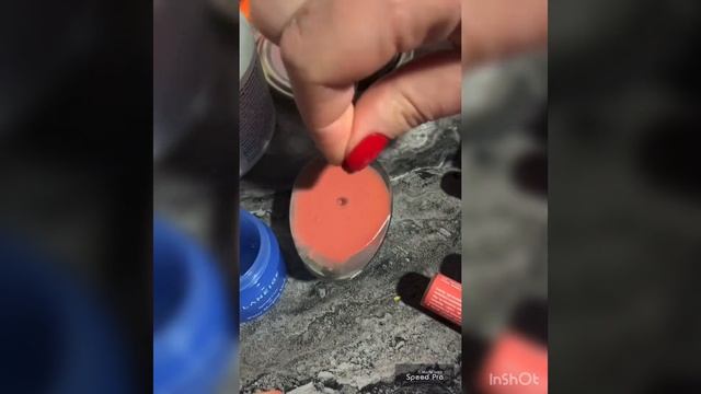 Лайфхак. Блеск в домашних условиях. Блеск для губ за 5 минут. Как сделать блеск для губ дома смотреть онлайн