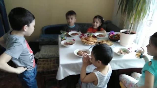 День рождения Родиончик, 23 апреля 2018г. Исполнилось 3года смотреть онлайн