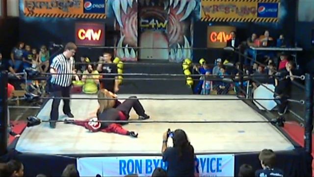 Match 5 Inter-Gender Match - Fantasia v. Juan Hombre Steinberg смотреть онлайн
