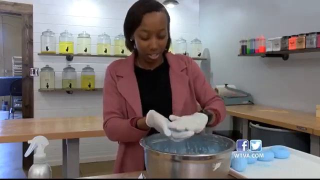 Business is bubbling for Magnolia Soap and Bath Co. смотреть онлайн