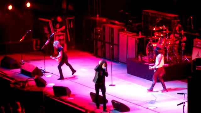 Slash Live смотреть онлайн