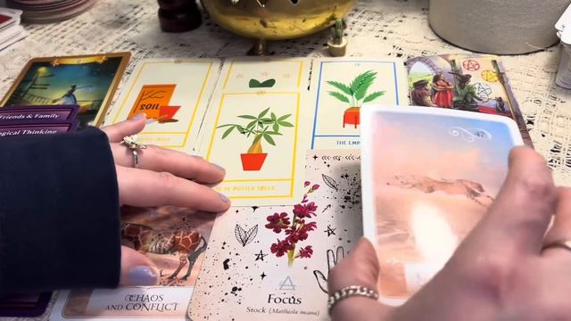Pick a Card 🔎 THIS is what needs your attention =Magical Results ✨ Pendulum & Charms смотреть онлайн