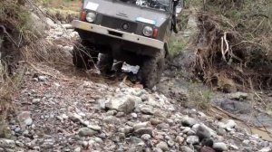 Pinzgauer 710 4x4 vs 712 6x6 Steyr Puch 4