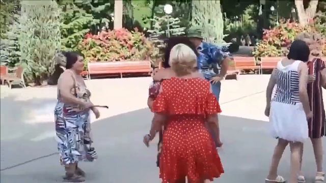 РОЗА? БЕЛАЯ РОЗА? АЛАЯ ????? смотреть онлайн