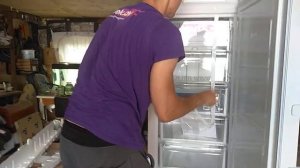 Распаковка - Морозильник Indesit DSZ 5175