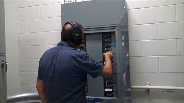 Performing an Ultrasound Inspection Route Using Sonus XT and E Sentry Connect смотреть онлайн