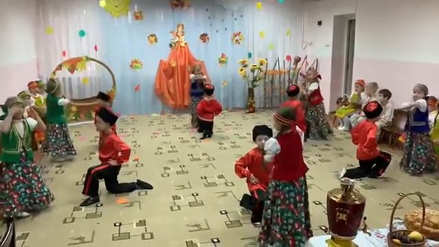 «Казачий танец» Детский сад 45 г.Сочи! смотреть онлайн