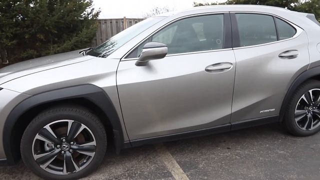 2021 Lexus UX 250h смотреть онлайн