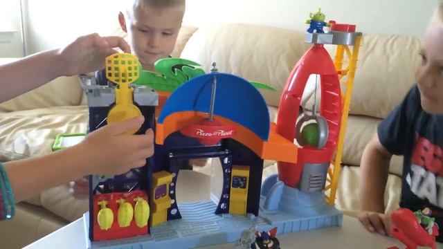 Imaginext Pizza Planet Playset смотреть онлайн