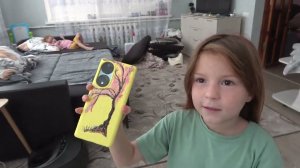 Отвезли отца к Насте . Девчонки красят брови. 13.07.23.