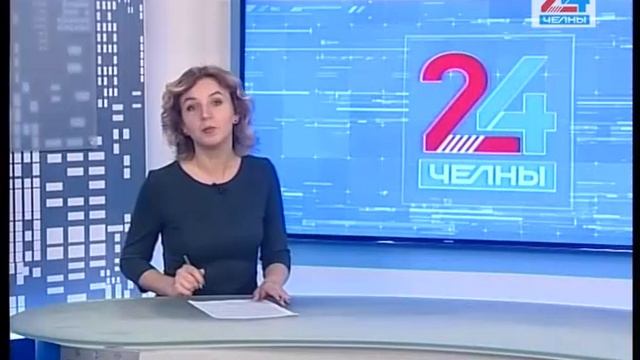 В Набережных Челнах сносят рекламную стелу у ТЦ «Омега» смотреть онлайн