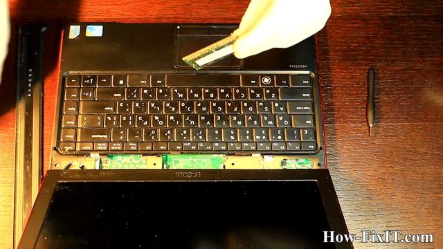How to upgrade RAM memory in Dell Vostro V130 laptop смотреть онлайн