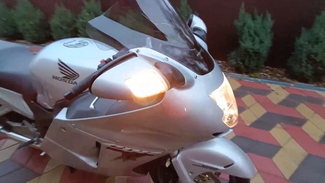 HONDA CBR 1100 XX 2002 год. Тел. 89200119292 смотреть онлайн