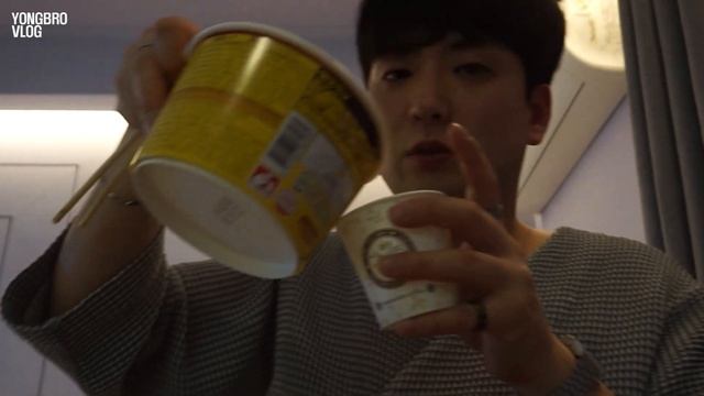 SUB ) VLOG 설날밤 남자셋 1박2일 브이로그 in 신촌 / 뭐하고놀까~ 술술술 !! смотреть онлайн