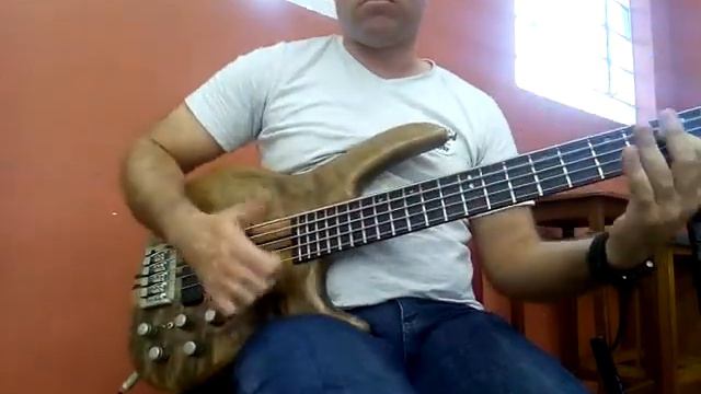 Baixo Cort A5 slap смотреть онлайн