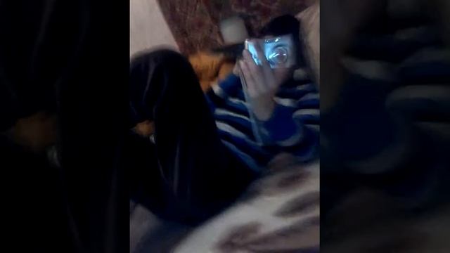Разговор с другом по телефону и пытаюсь наладить фотоаппарат смотреть онлайн