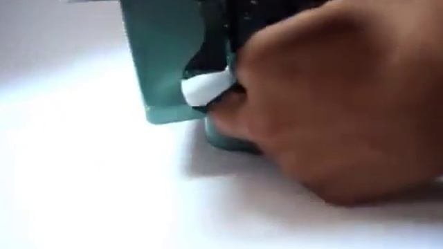 Como colocar linha em Overlock Dragonfly GN1 6D смотреть онлайн