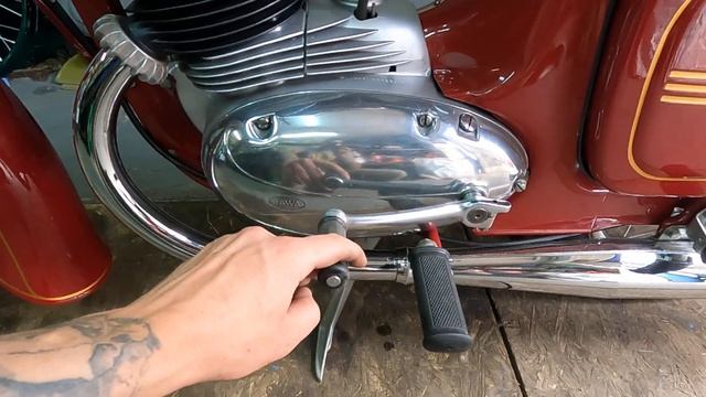 Ява прощай. Ява 360 1969 года отправляется к новому владельцу смотреть онлайн