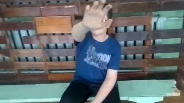 Дрочат неудачники...ну или ботаники).480